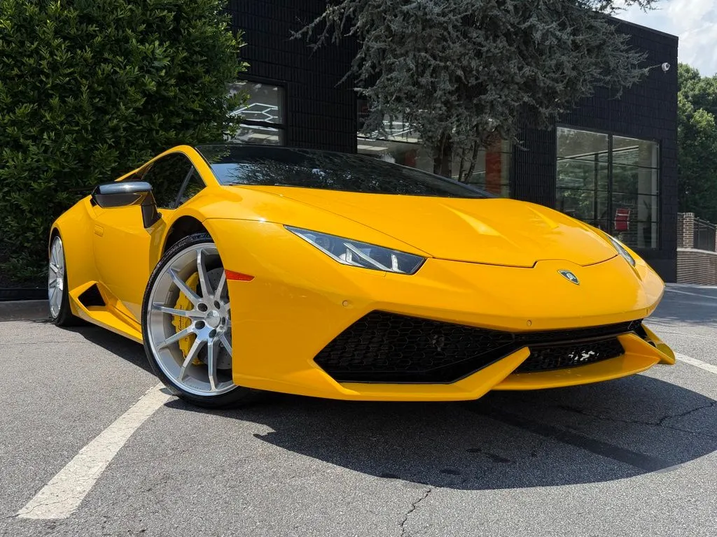Lamborghini Huracan photo 8