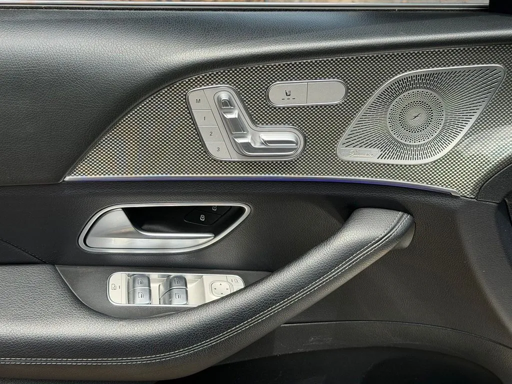 Mercedes-Benz GLE photo 29