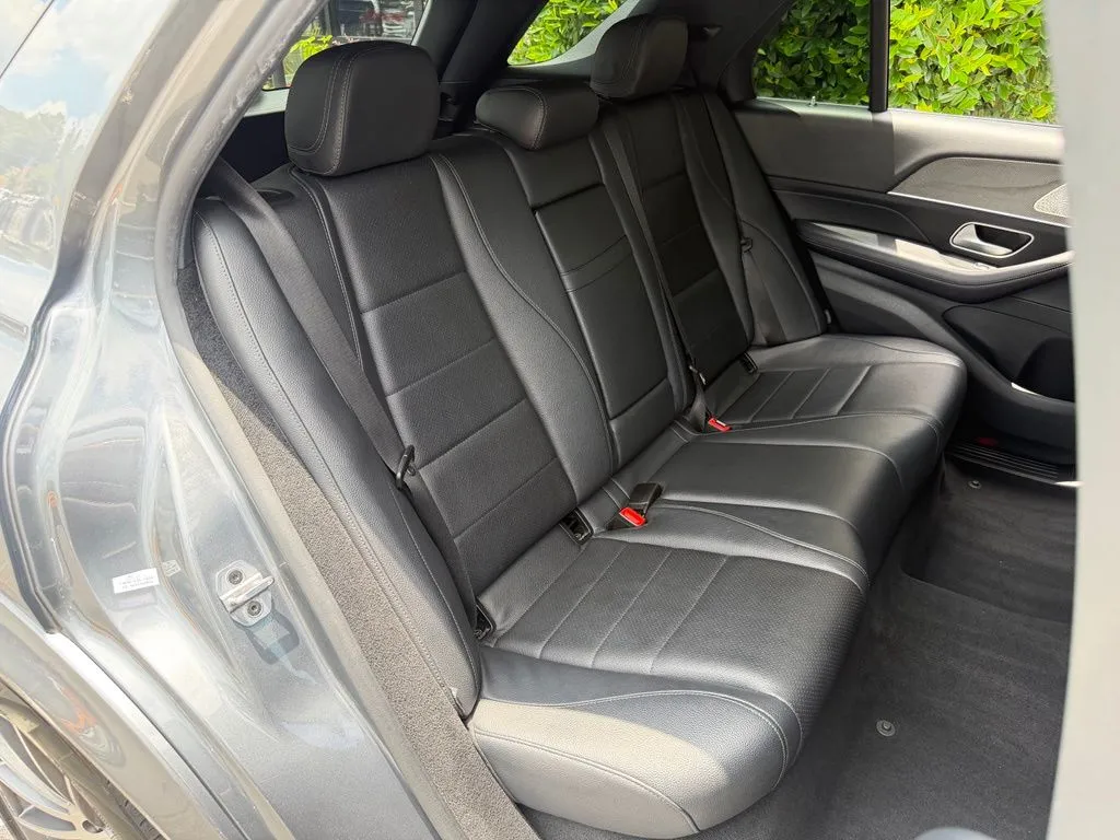 Mercedes-Benz GLE photo 38