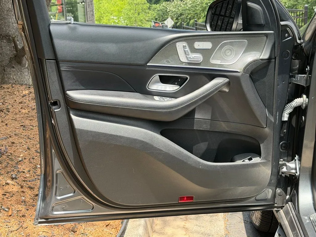 Mercedes-Benz GLE photo 28
