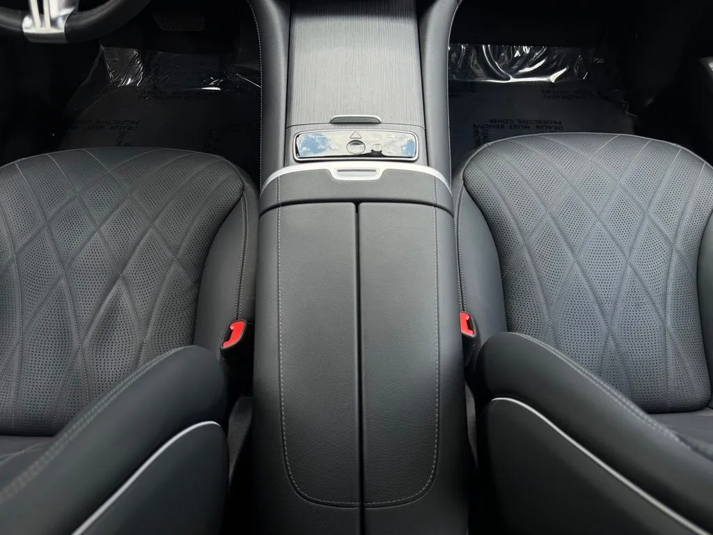 Mercedes-Benz EQE photo 45