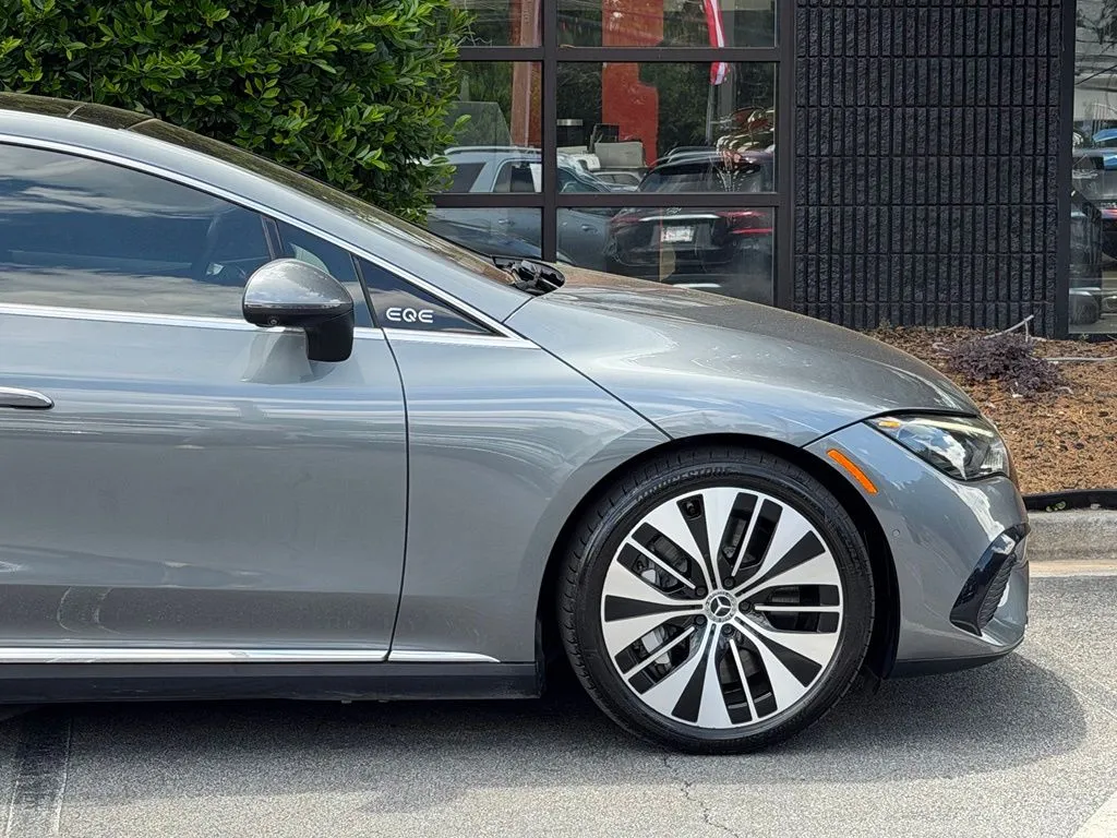 Mercedes-Benz EQE photo 21