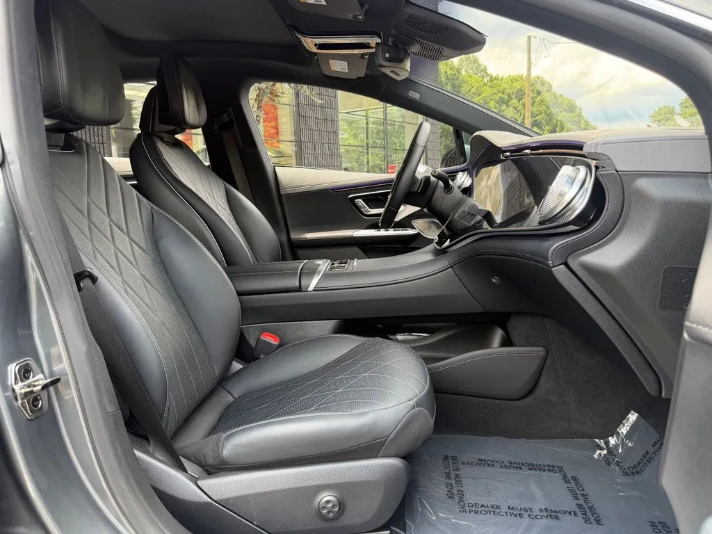 Mercedes-Benz EQE photo 31