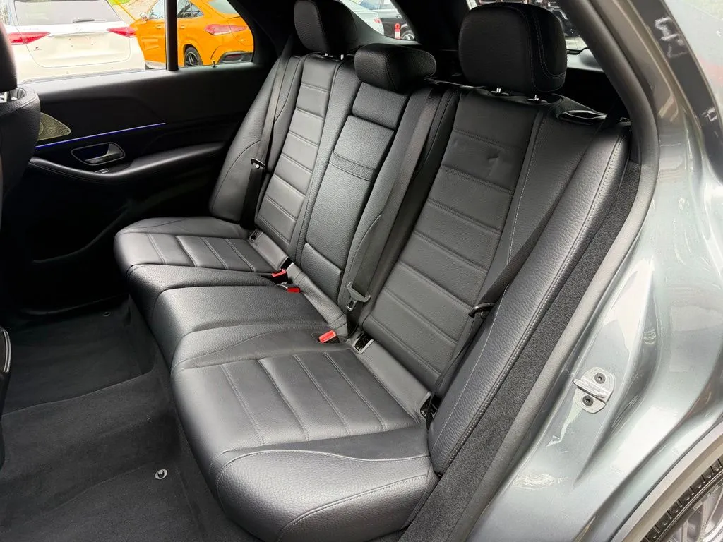 Mercedes-Benz GLE photo 29
