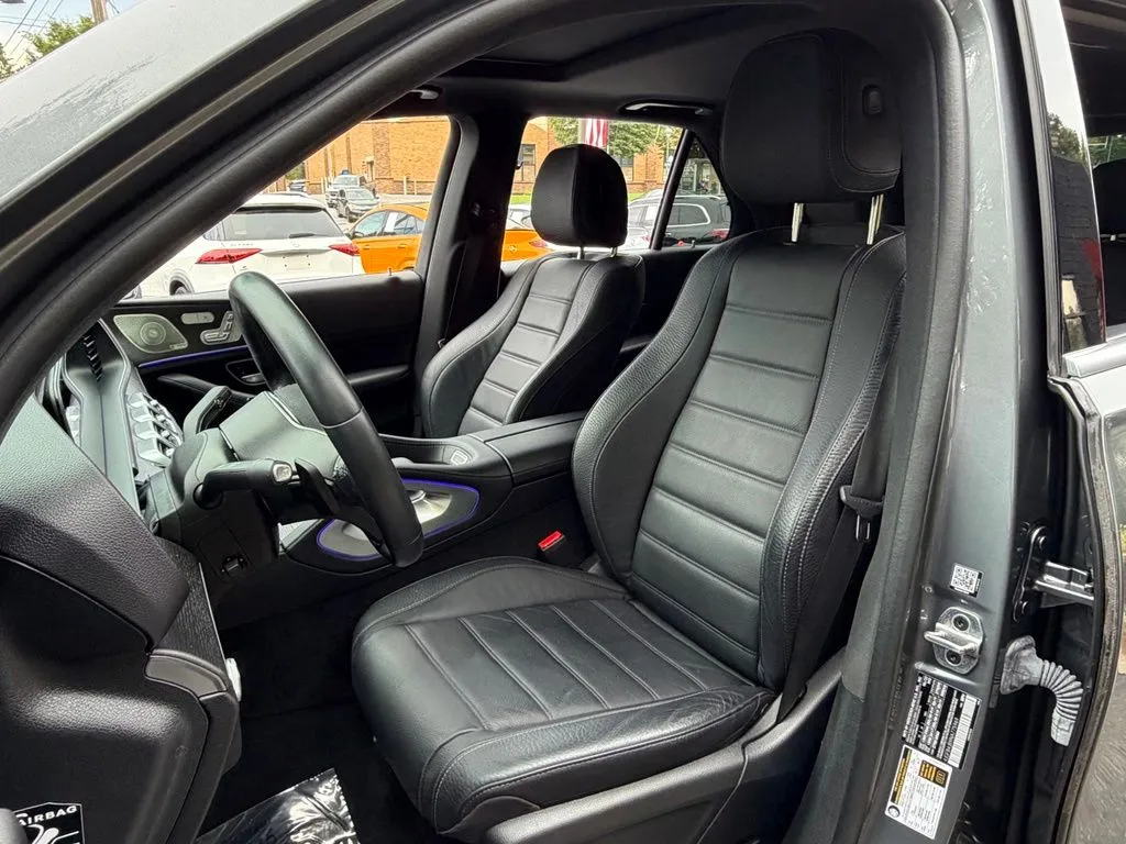 Mercedes-Benz GLE photo 24