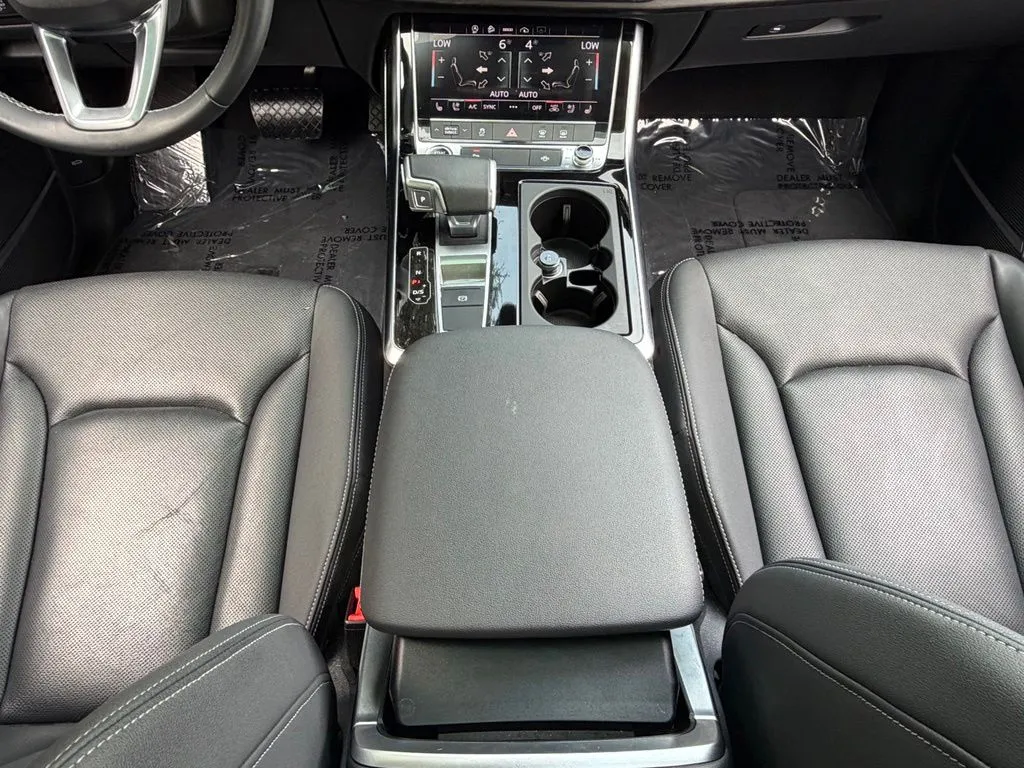 Audi Q8 photo 50