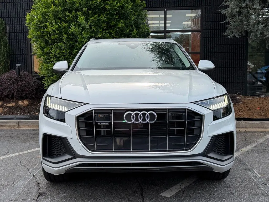 Audi Q8 photo 3
