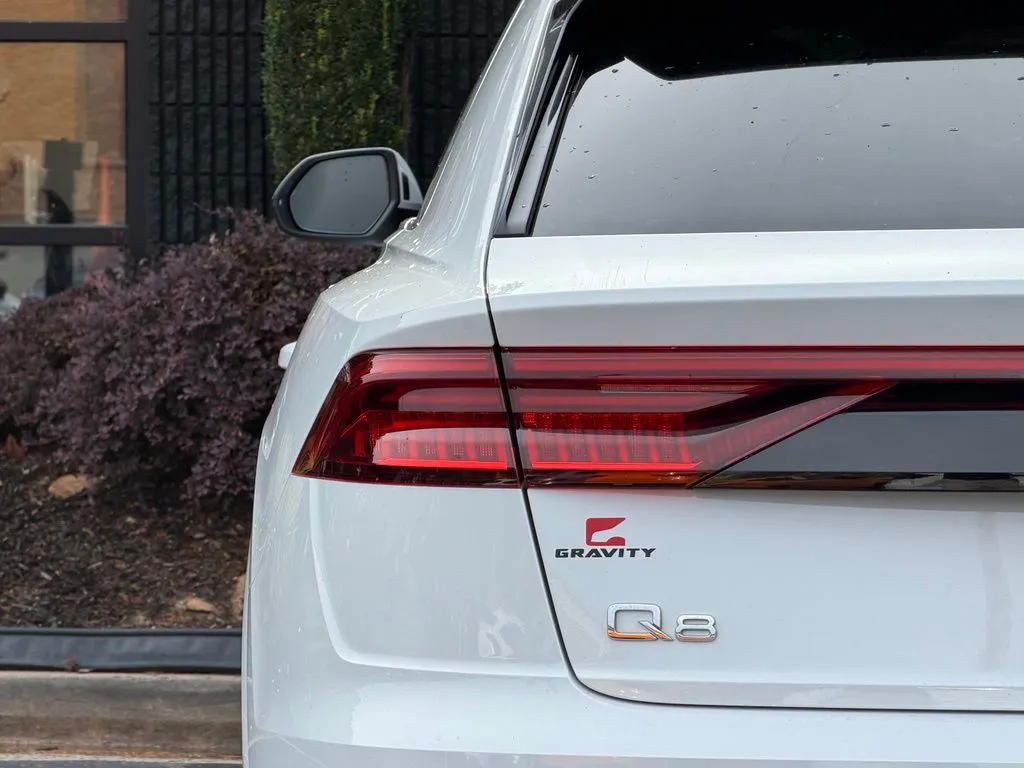 Audi Q8 photo 15