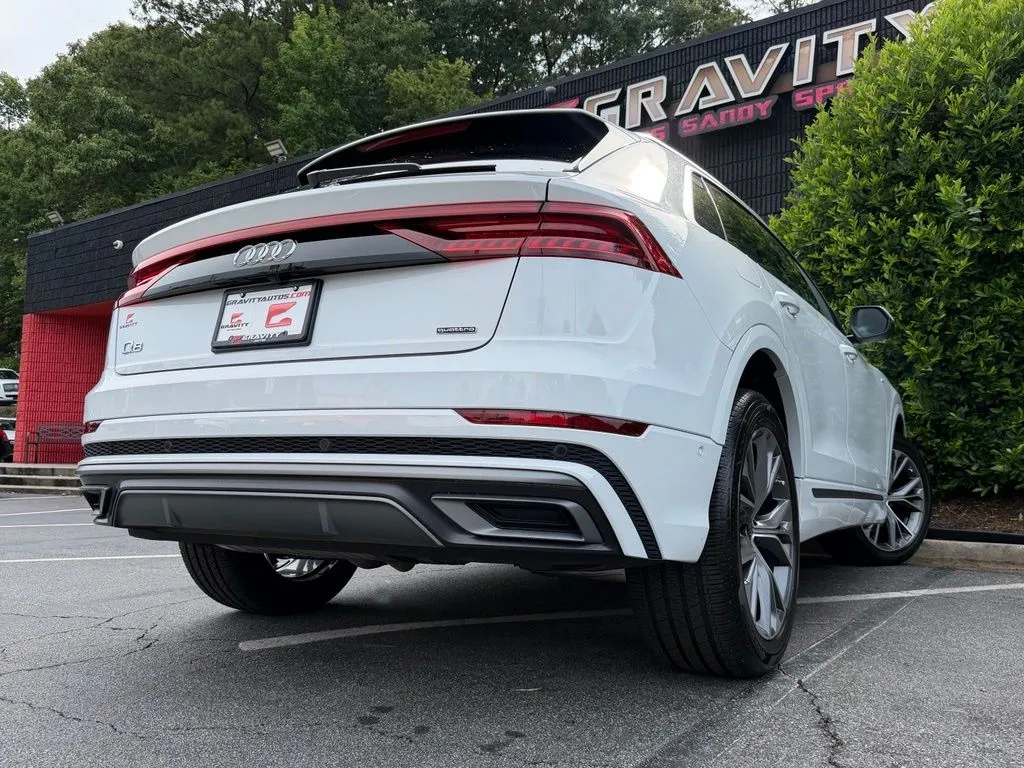 Audi Q8 photo 13