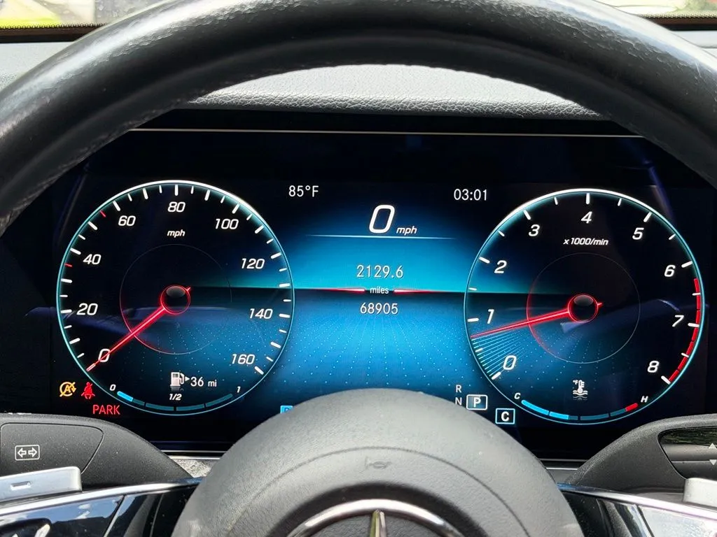 Mercedes-Benz E-Class photo 47