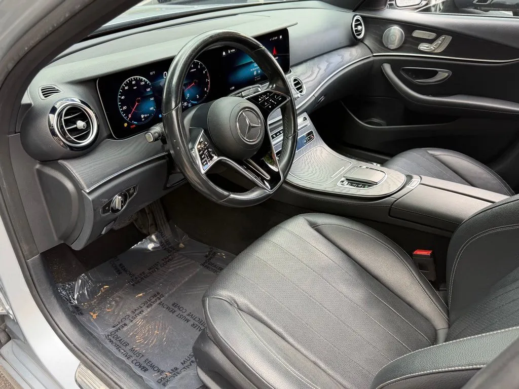 Mercedes-Benz E-Class photo 24