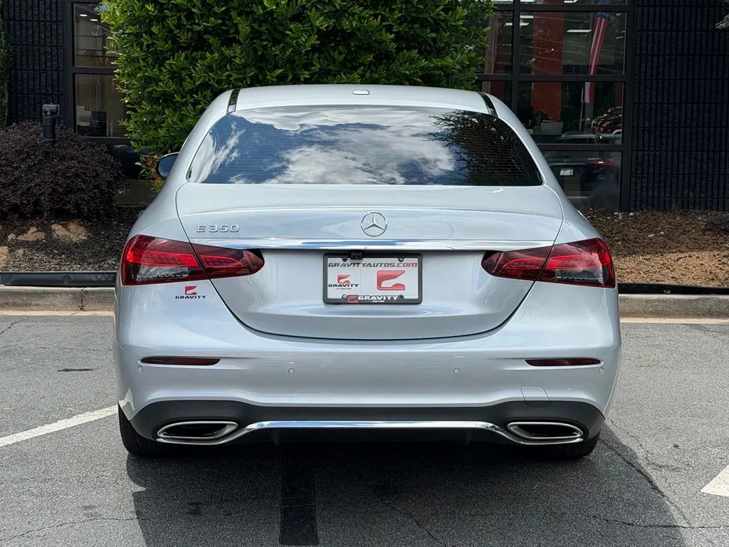Mercedes-Benz E-Class photo 14