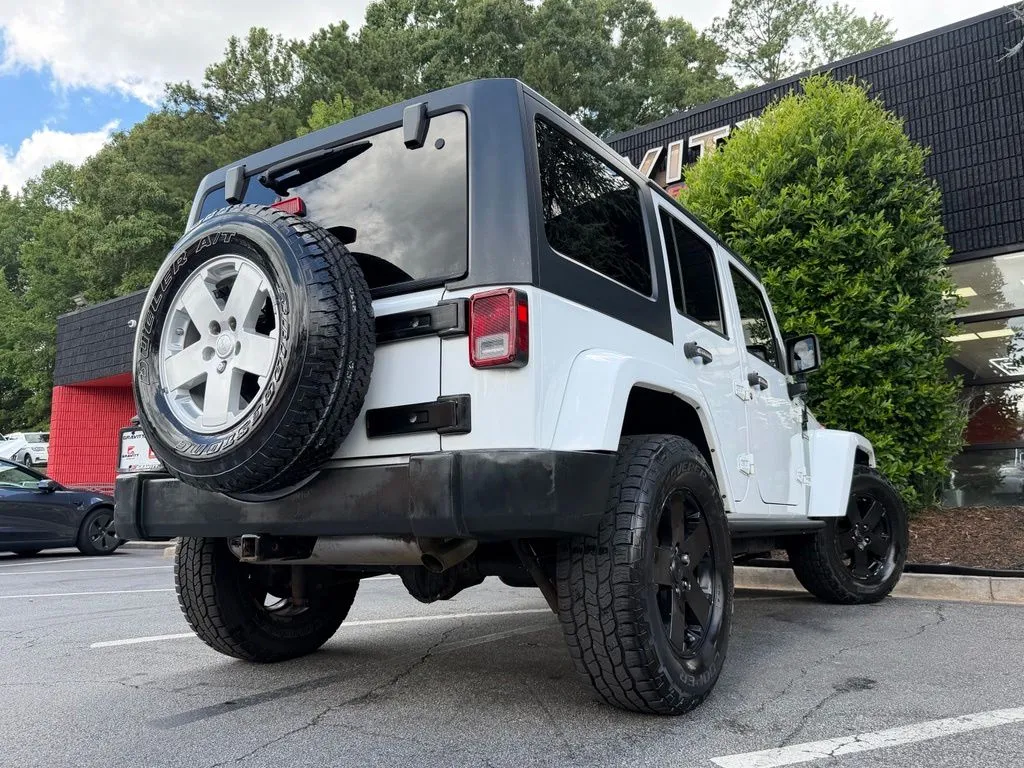 Jeep Wrangler JK photo 13