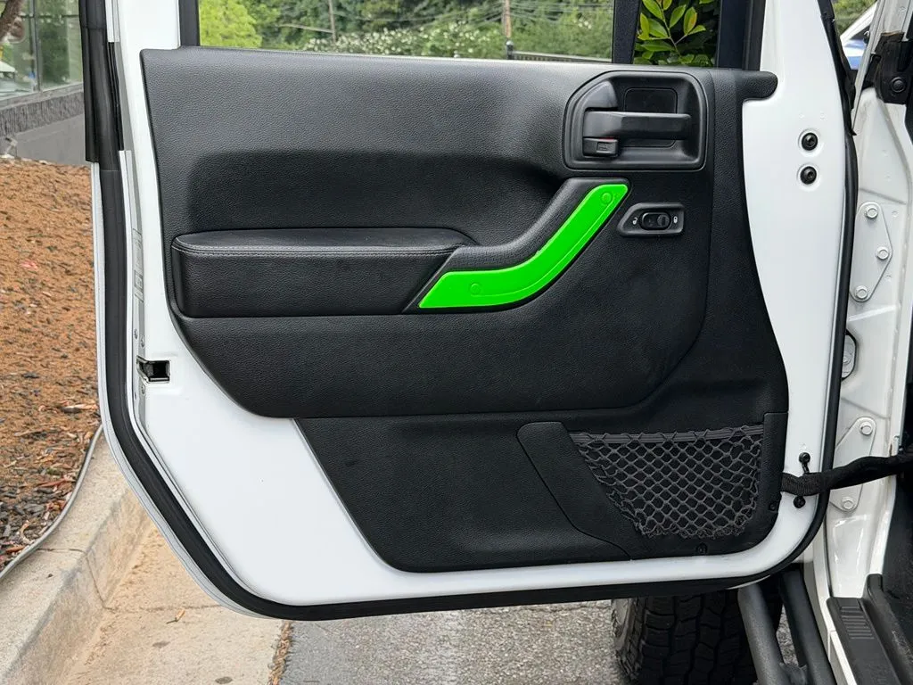 Jeep Wrangler JK photo 27