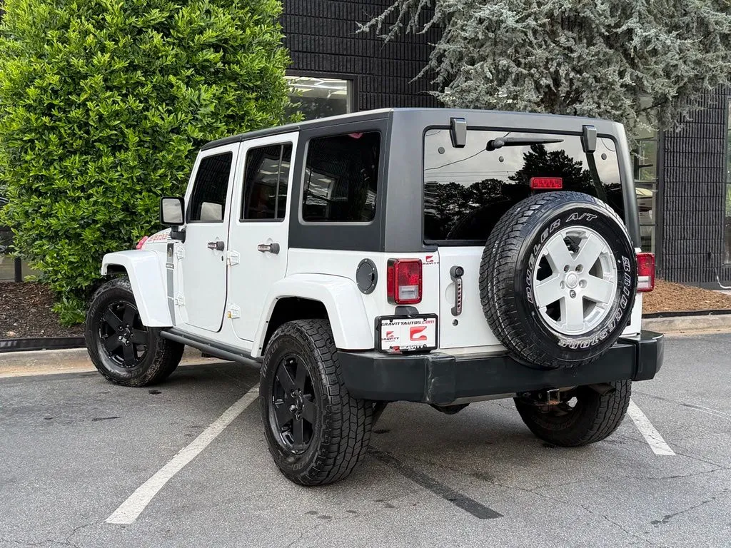 Jeep Wrangler JK photo 18