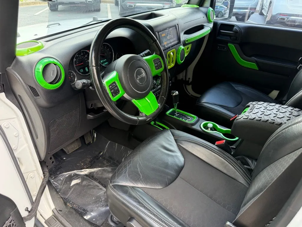 Jeep Wrangler JK photo 23