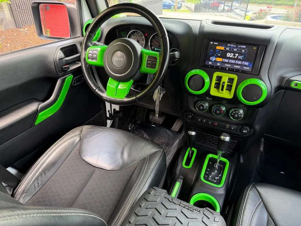 Jeep Wrangler JK photo 39
