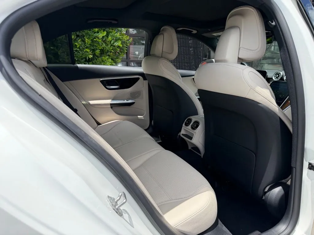 Mercedes-Benz C-Class photo 63
