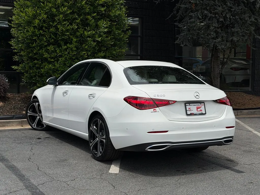 Mercedes-Benz C-Class photo 19