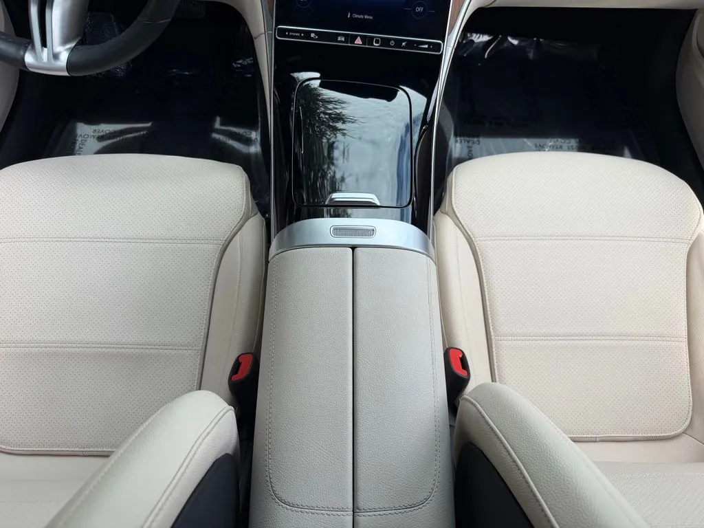 Mercedes-Benz C-Class photo 47