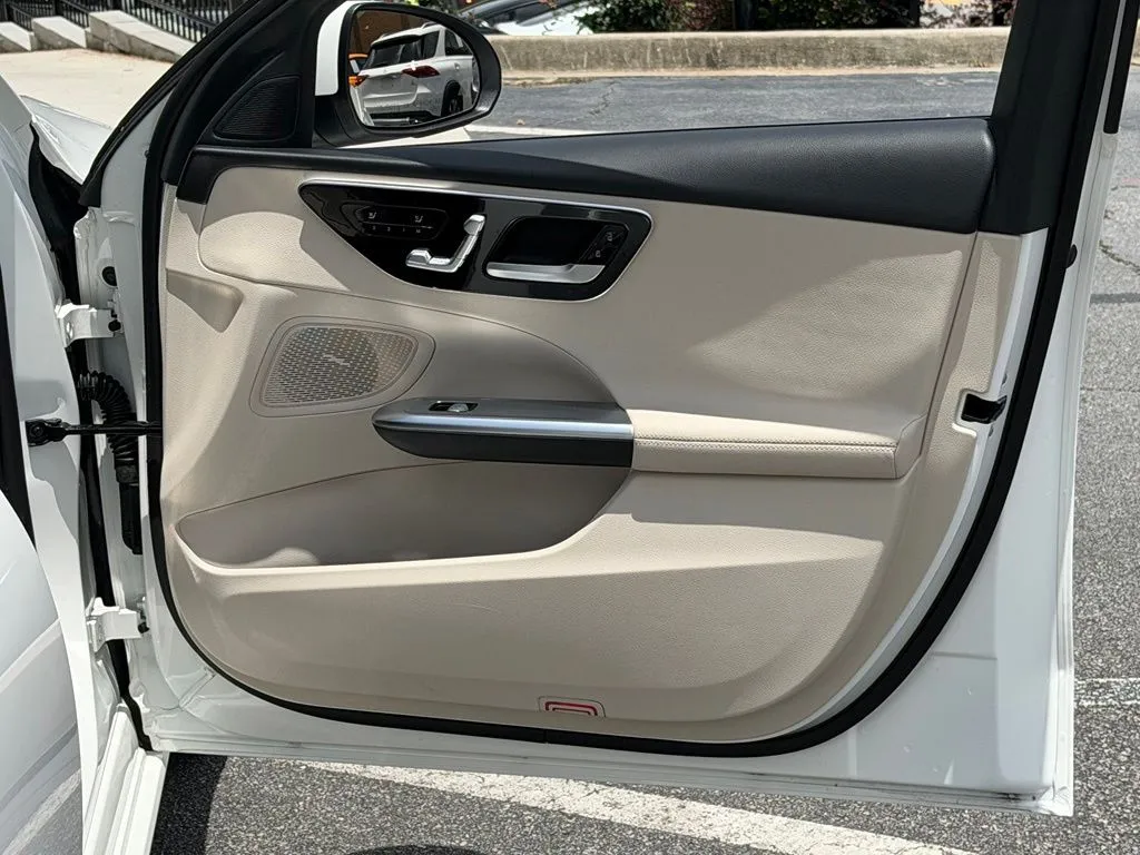 Mercedes-Benz C-Class photo 61