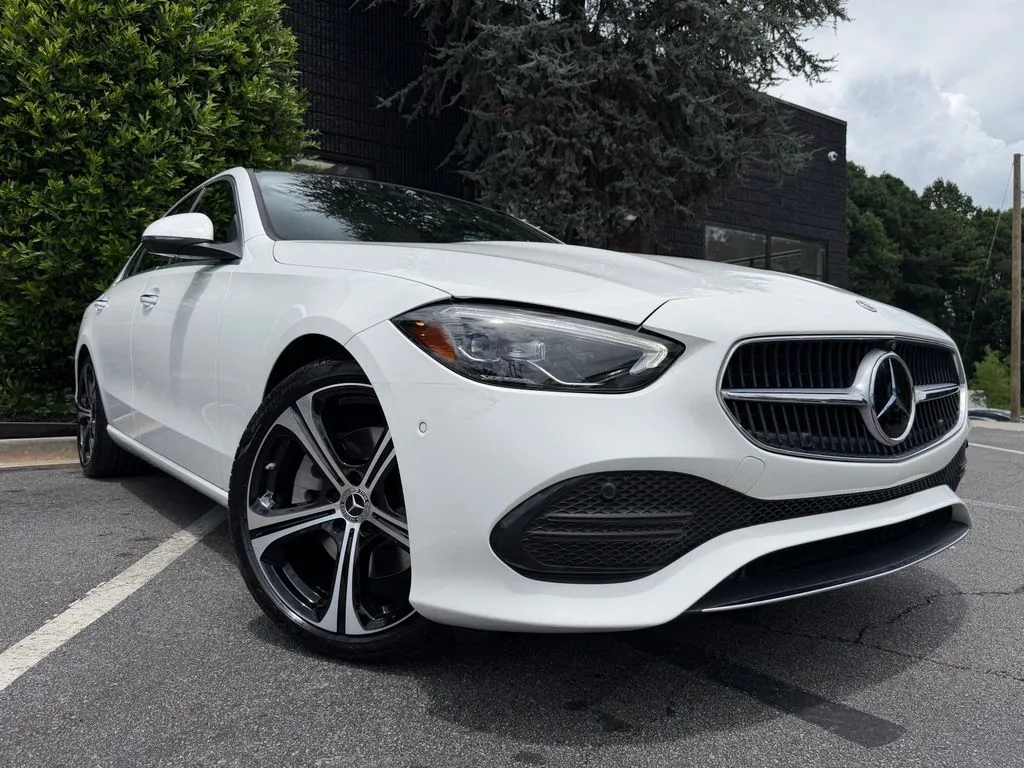 Mercedes-Benz C-Class photo 8