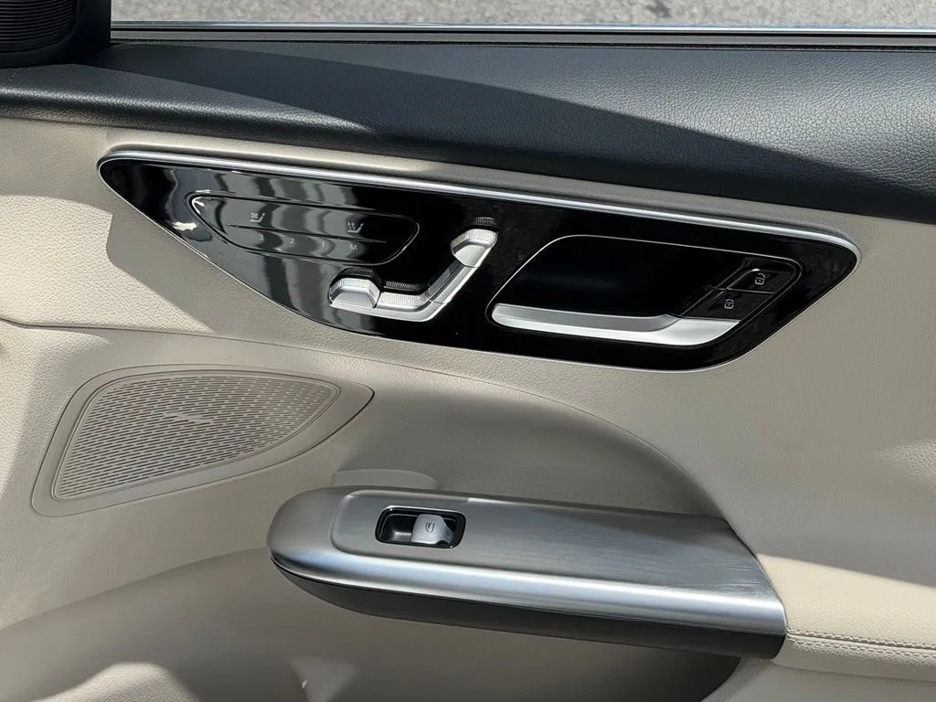 Mercedes-Benz C-Class photo 62