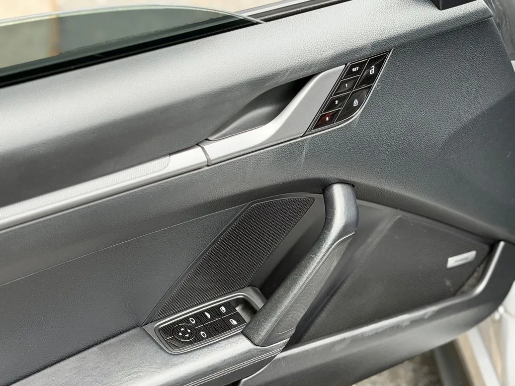 Porsche 911 photo 28