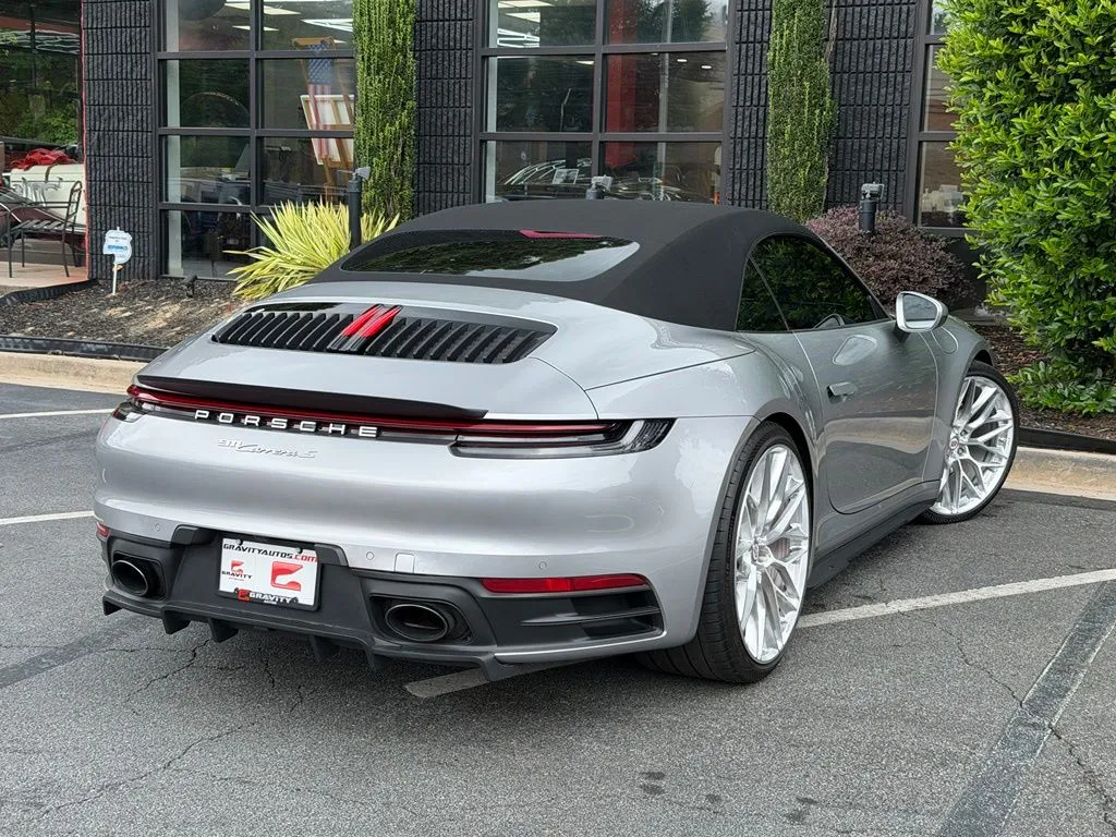 Porsche 911 photo 12