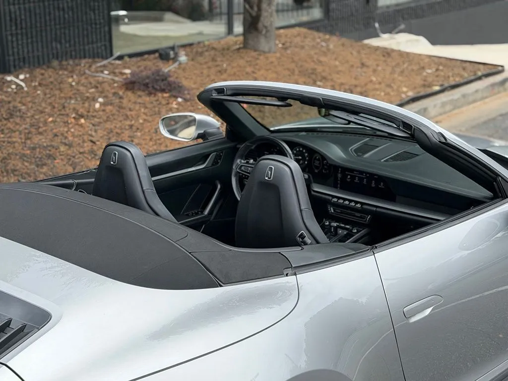 Porsche 911 photo 45