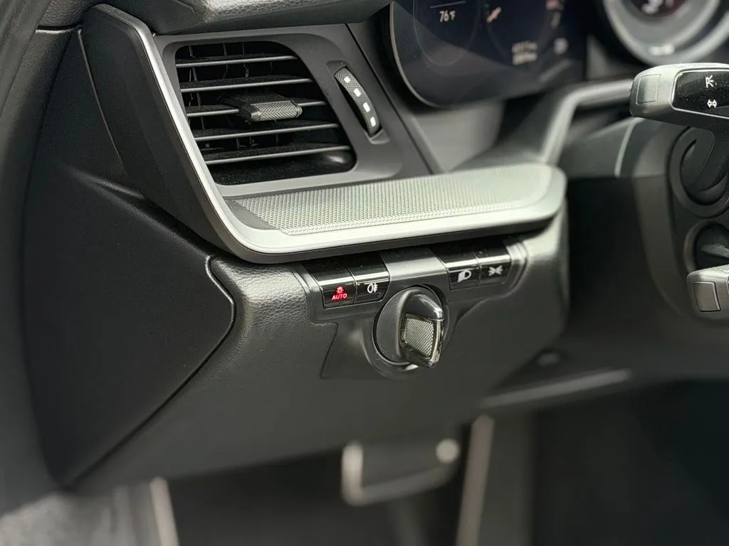 Porsche 911 photo 26