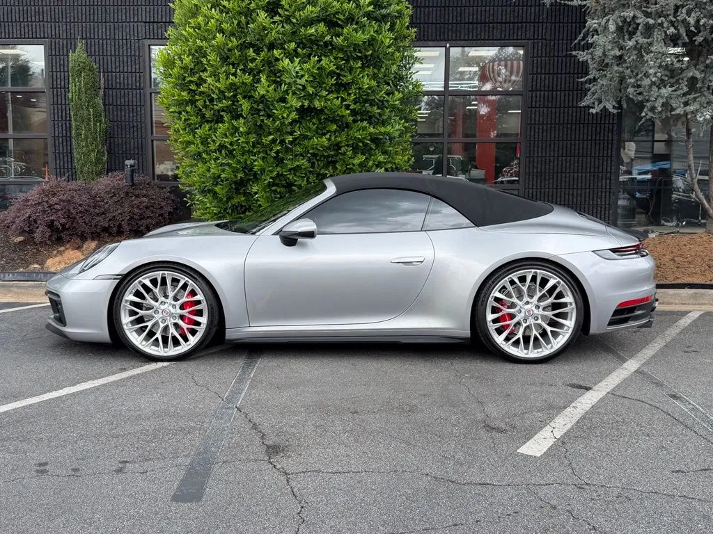 Porsche 911 photo 9