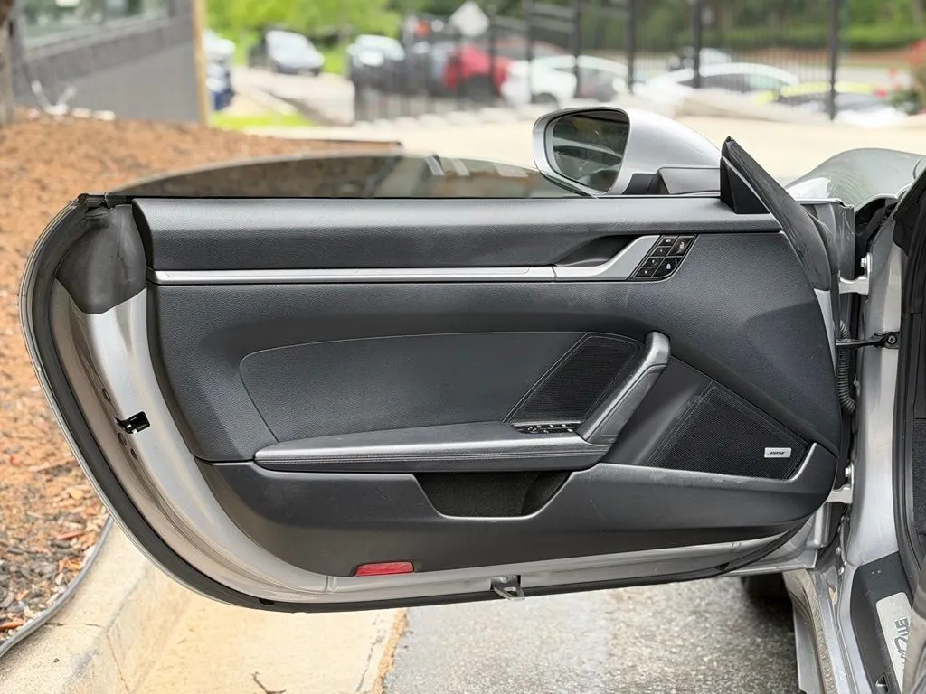 Porsche 911 photo 27
