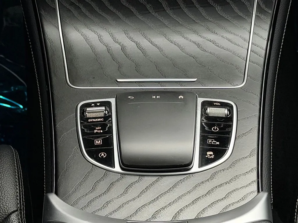 Mercedes-Benz GLC photo 48