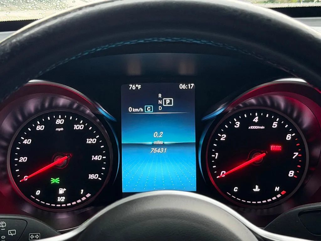Mercedes-Benz GLC photo 46