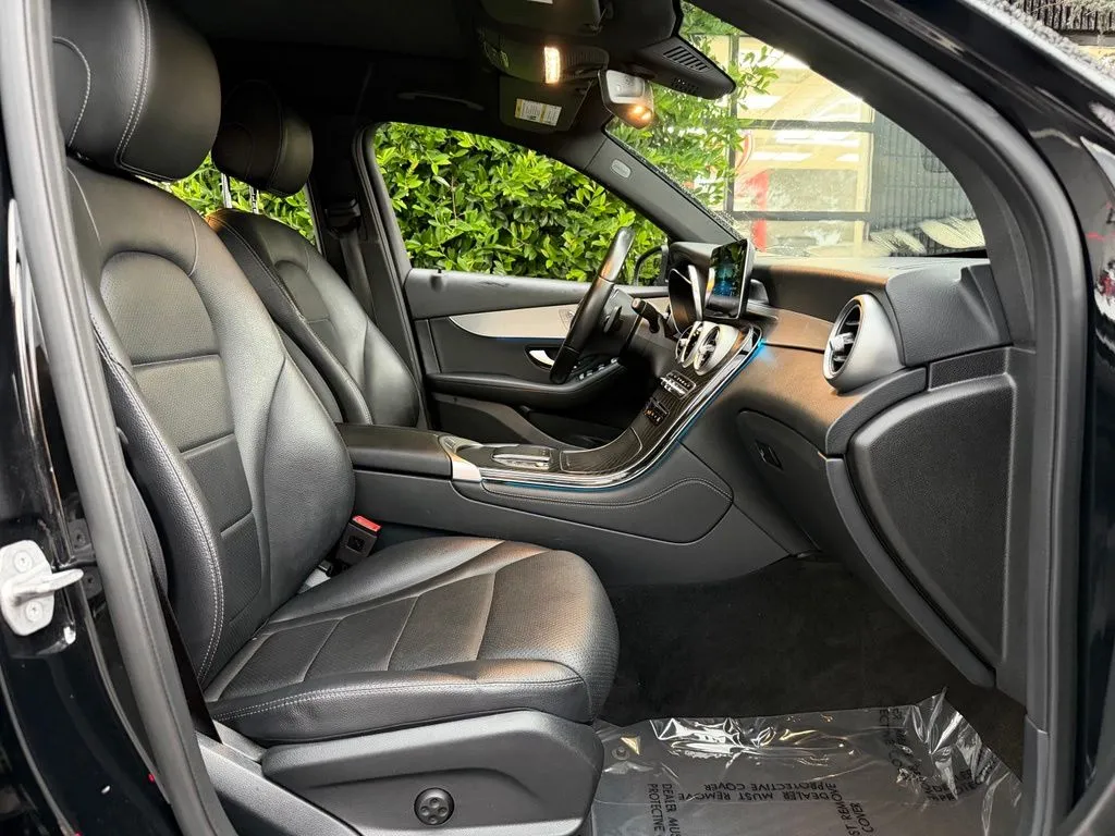 Mercedes-Benz GLC photo 34