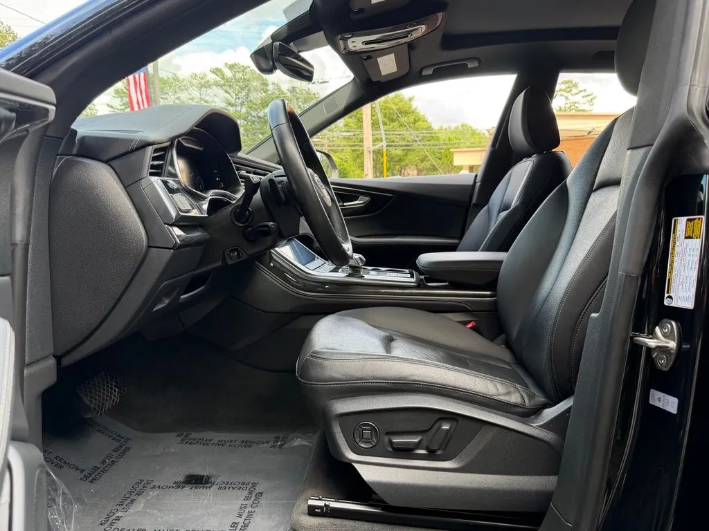 Audi Q8 photo 22