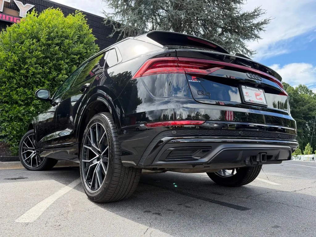 Audi Q8 photo 20