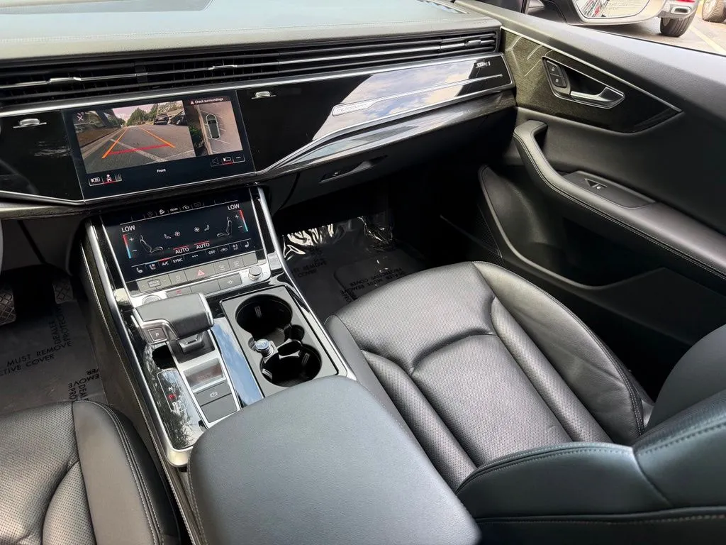 Audi Q8 photo 40