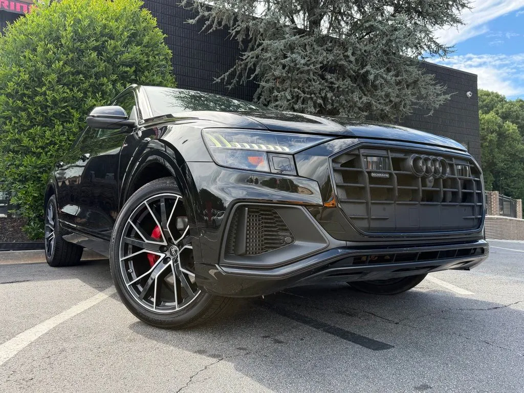Audi Q8 photo 8