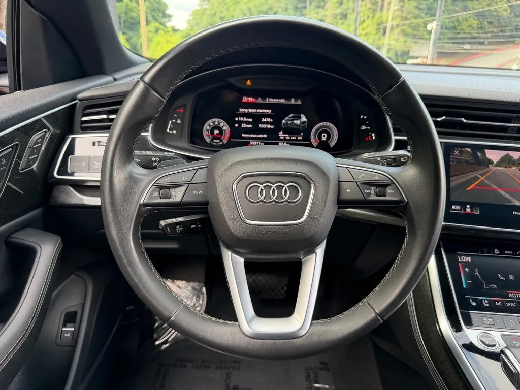 Audi Q8 photo 41