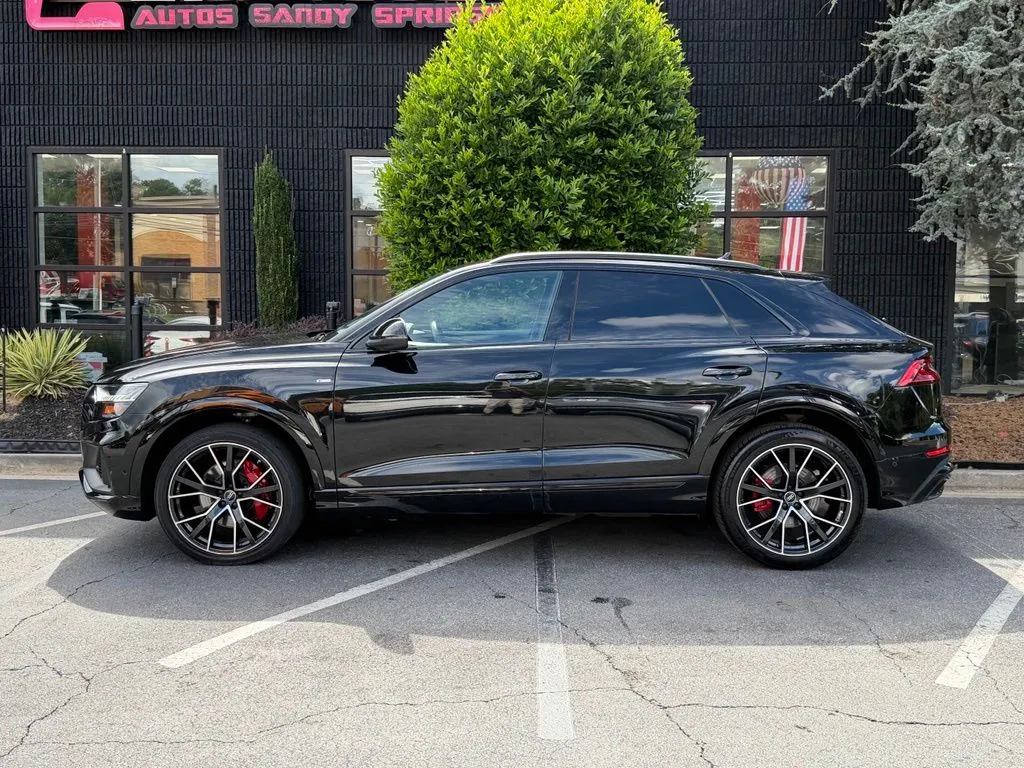 Audi Q8 photo 9