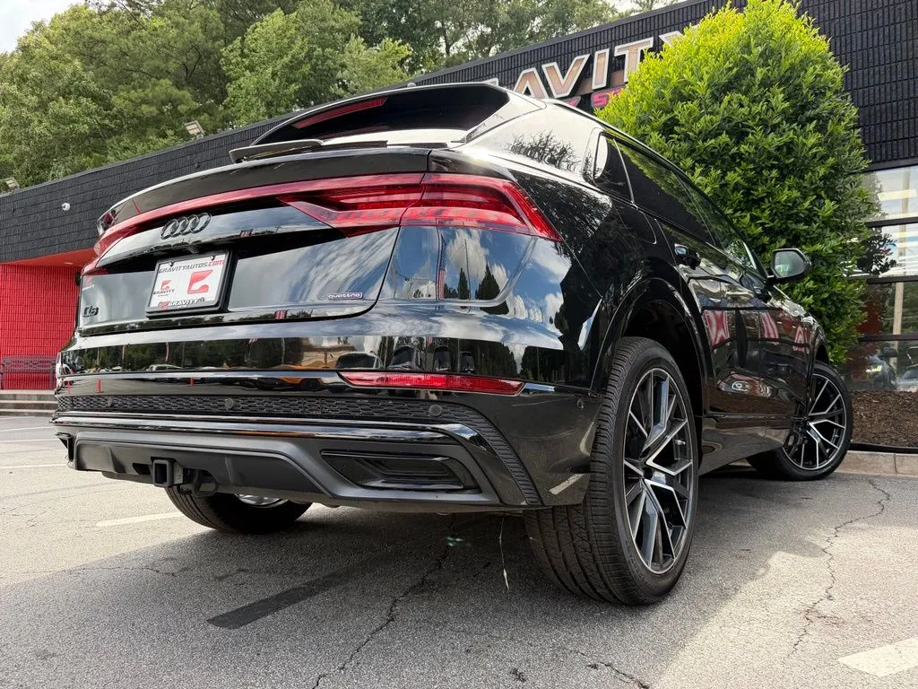 Audi Q8 photo 13