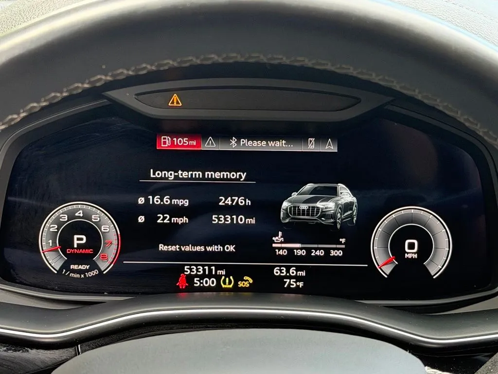 Audi Q8 photo 44