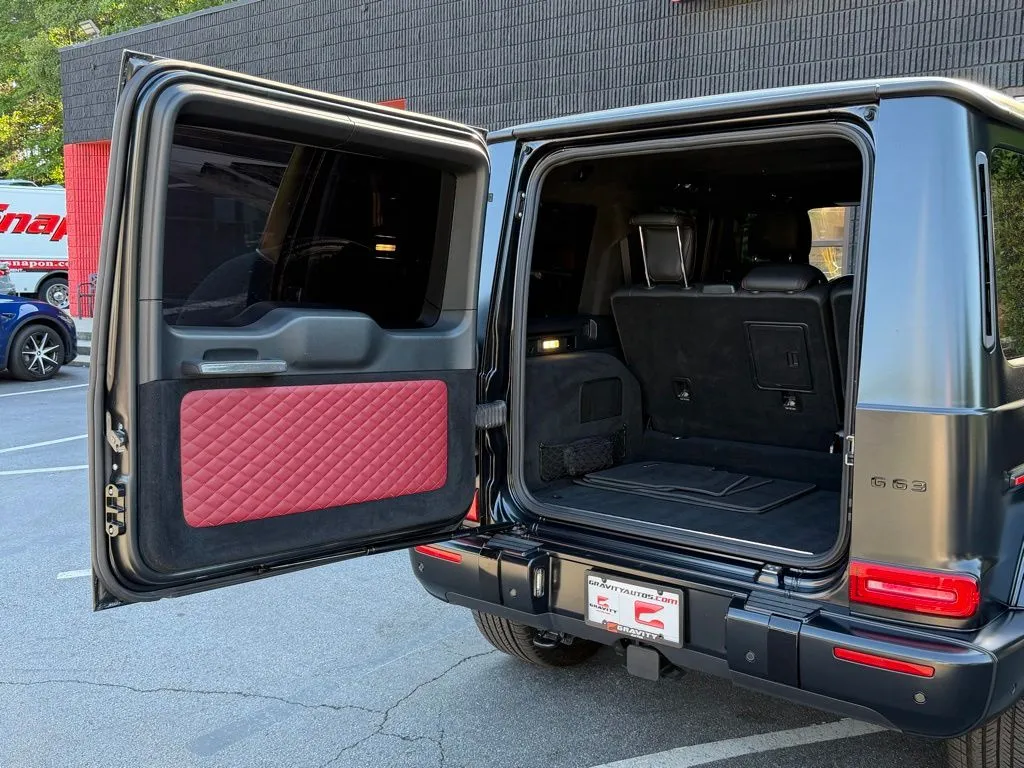 Mercedes-Benz G-Class photo 17