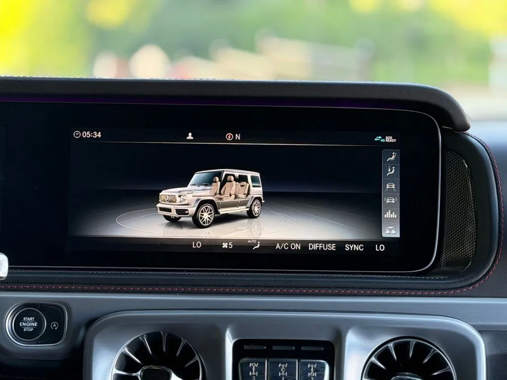 Mercedes-Benz G-Class photo 46