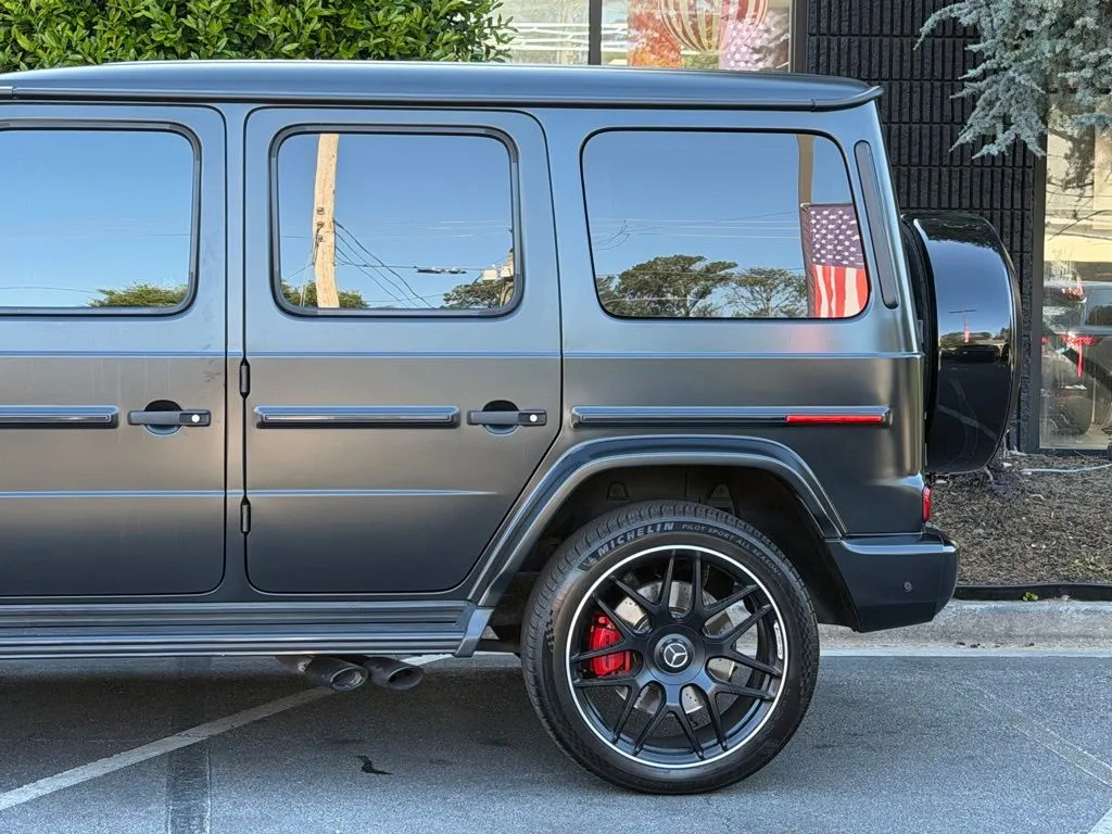 Mercedes-Benz G-Class photo 11
