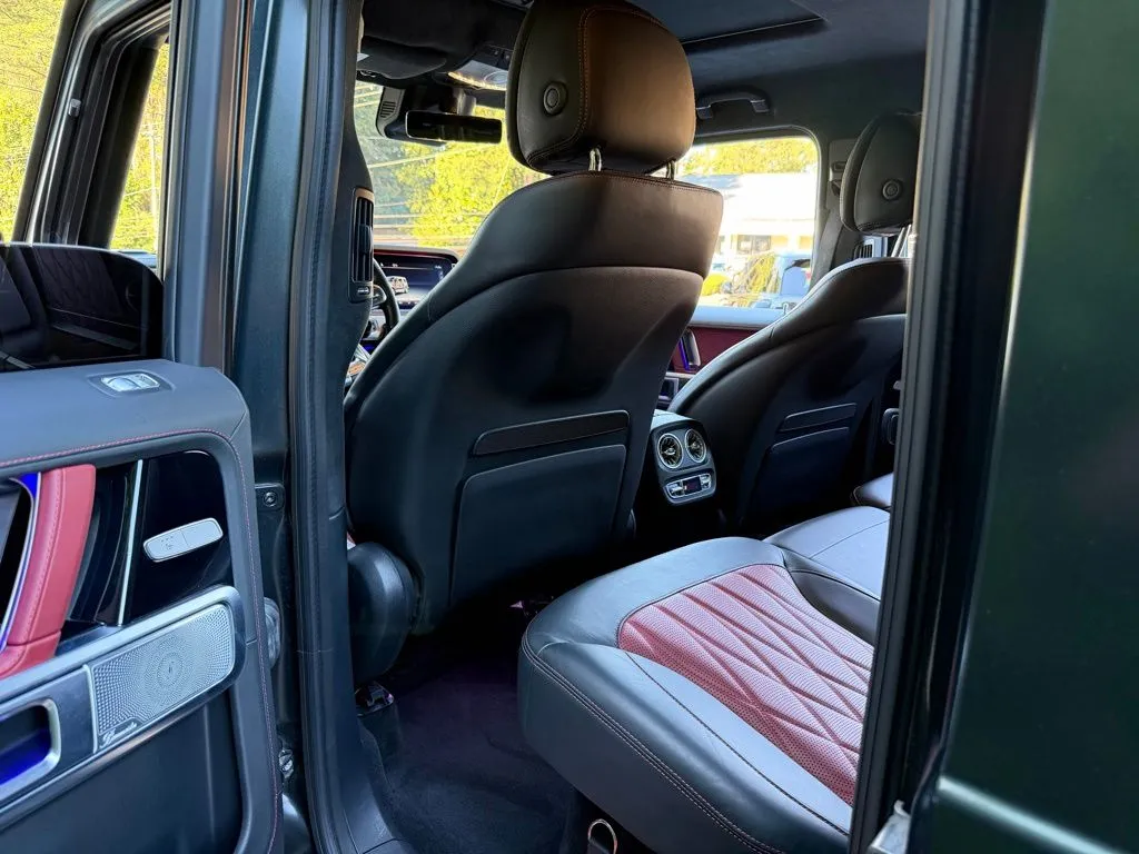Mercedes-Benz G-Class photo 30