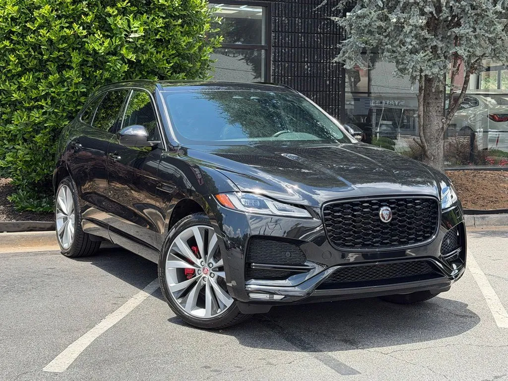 Jaguar F-PACE photo 7