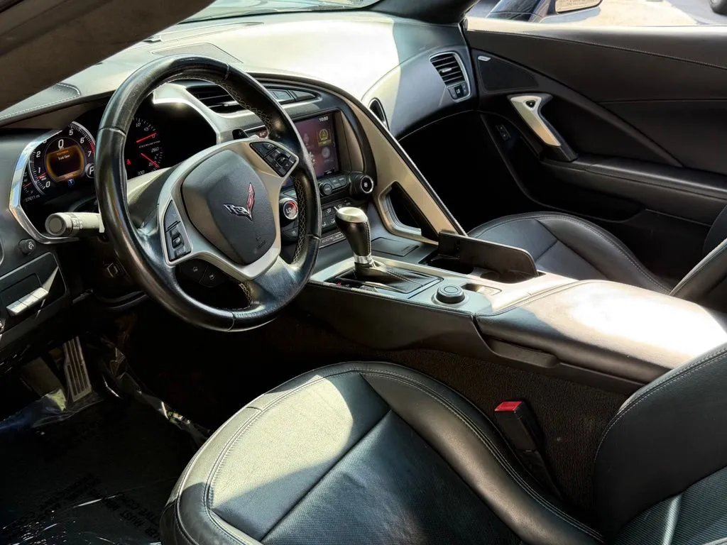 Chevrolet Corvette Stingray photo 24